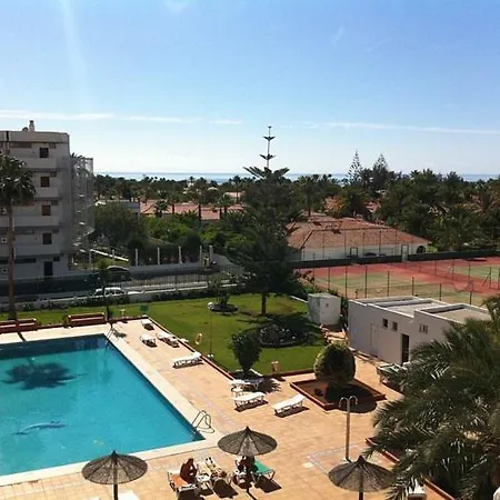 Teneguia - Yumbo Iii Maspalomas (Gran Canaria)